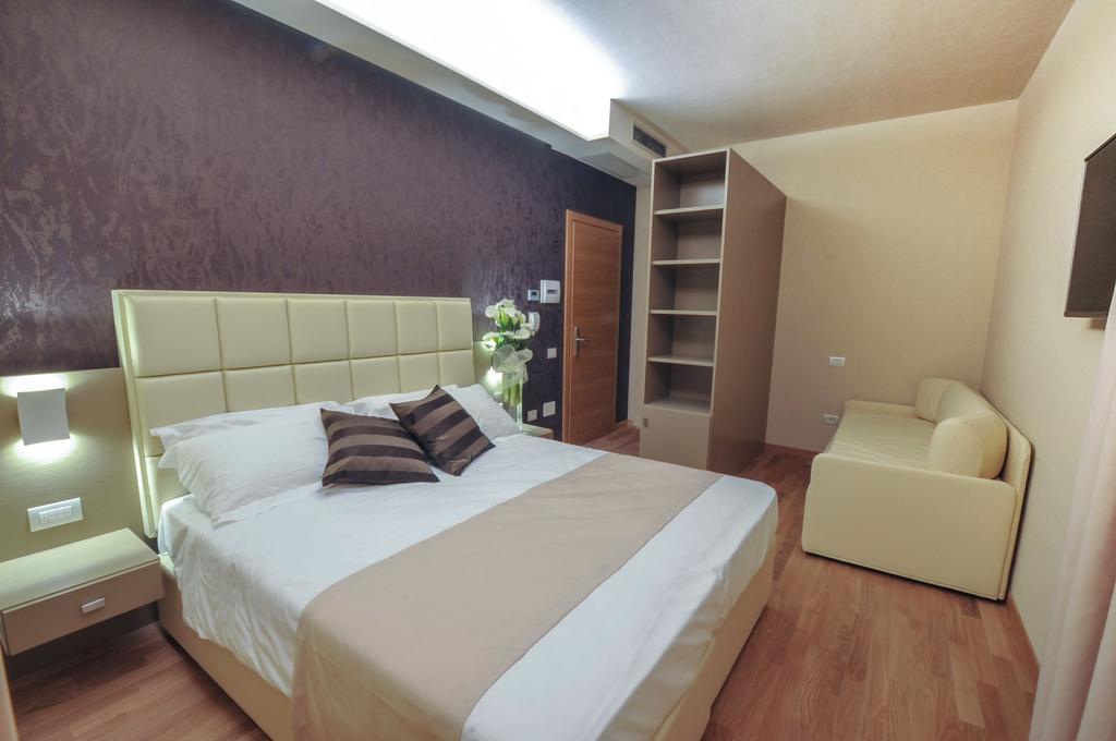 Hotel Dori Peschiera del Garda Ngoại thất bức ảnh