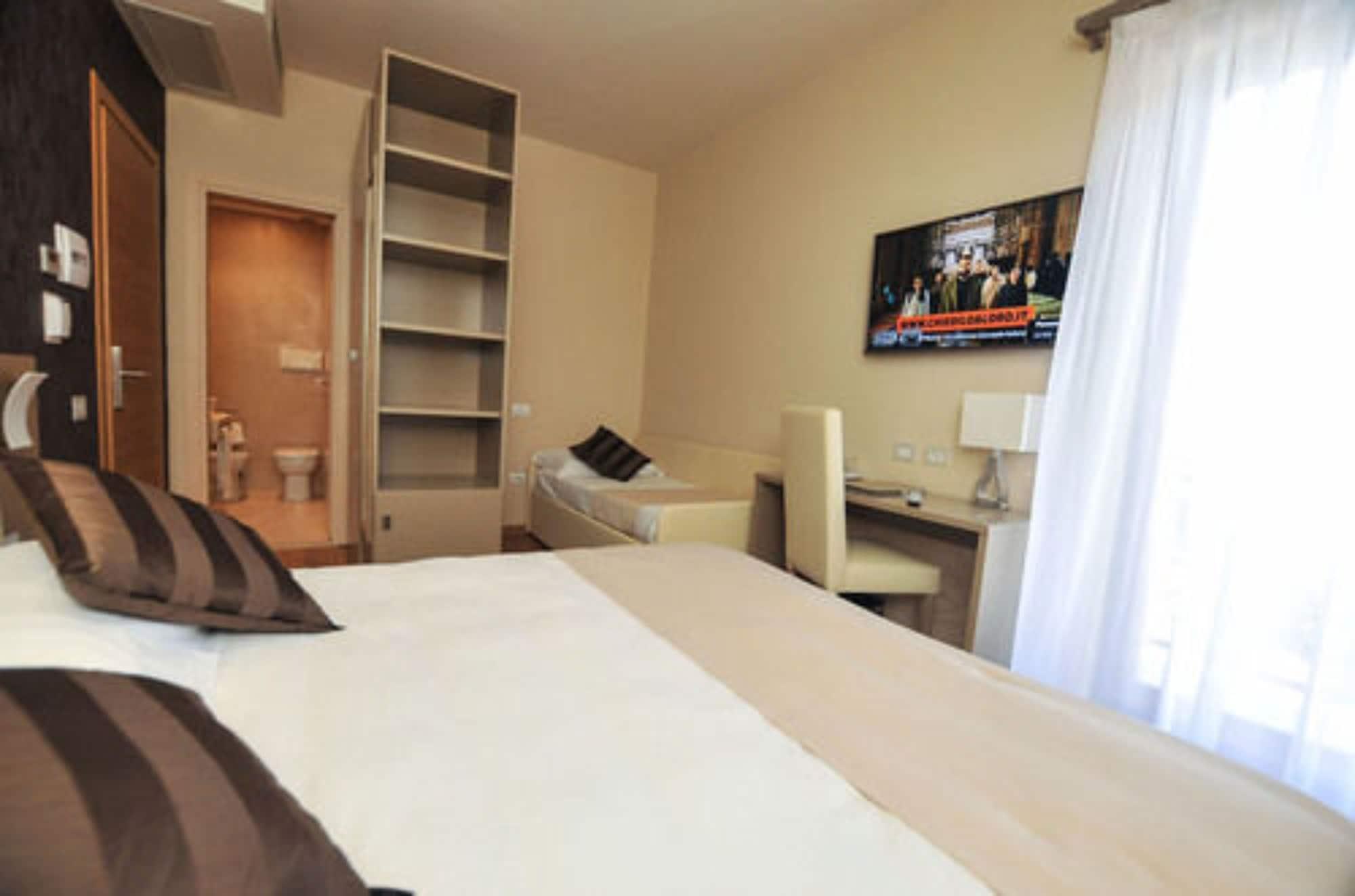 Hotel Dori Peschiera del Garda Ngoại thất bức ảnh