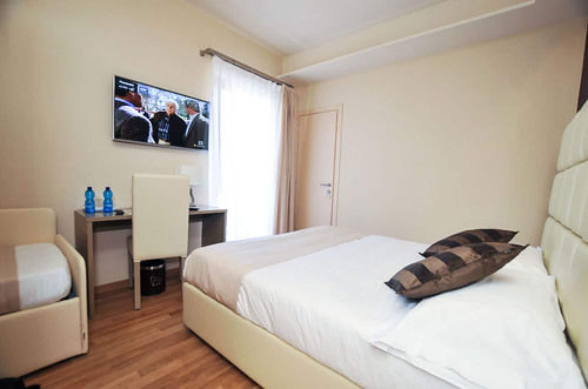 Hotel Dori Peschiera del Garda Ngoại thất bức ảnh