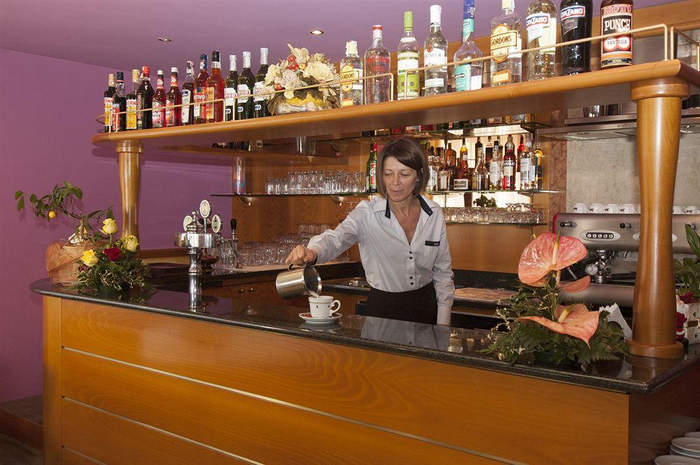 Hotel Dori Peschiera del Garda Ngoại thất bức ảnh