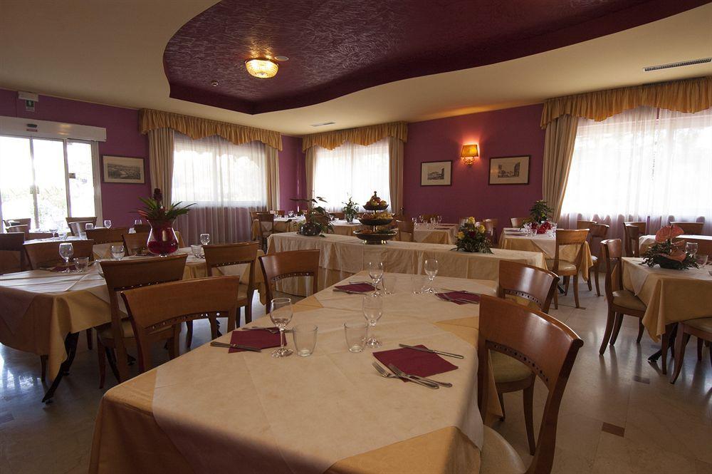 Hotel Dori Peschiera del Garda Ngoại thất bức ảnh