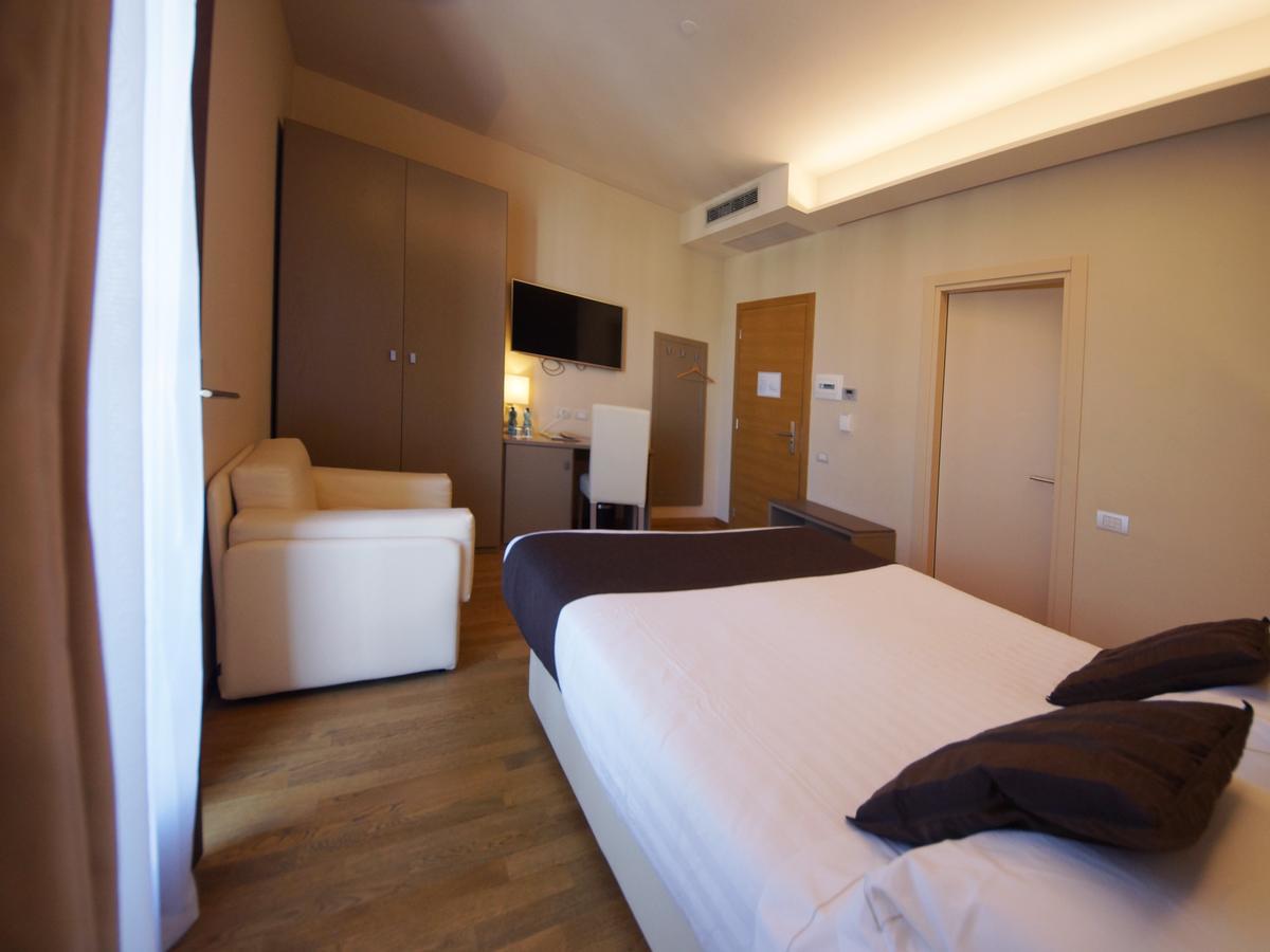 Hotel Dori Peschiera del Garda Ngoại thất bức ảnh