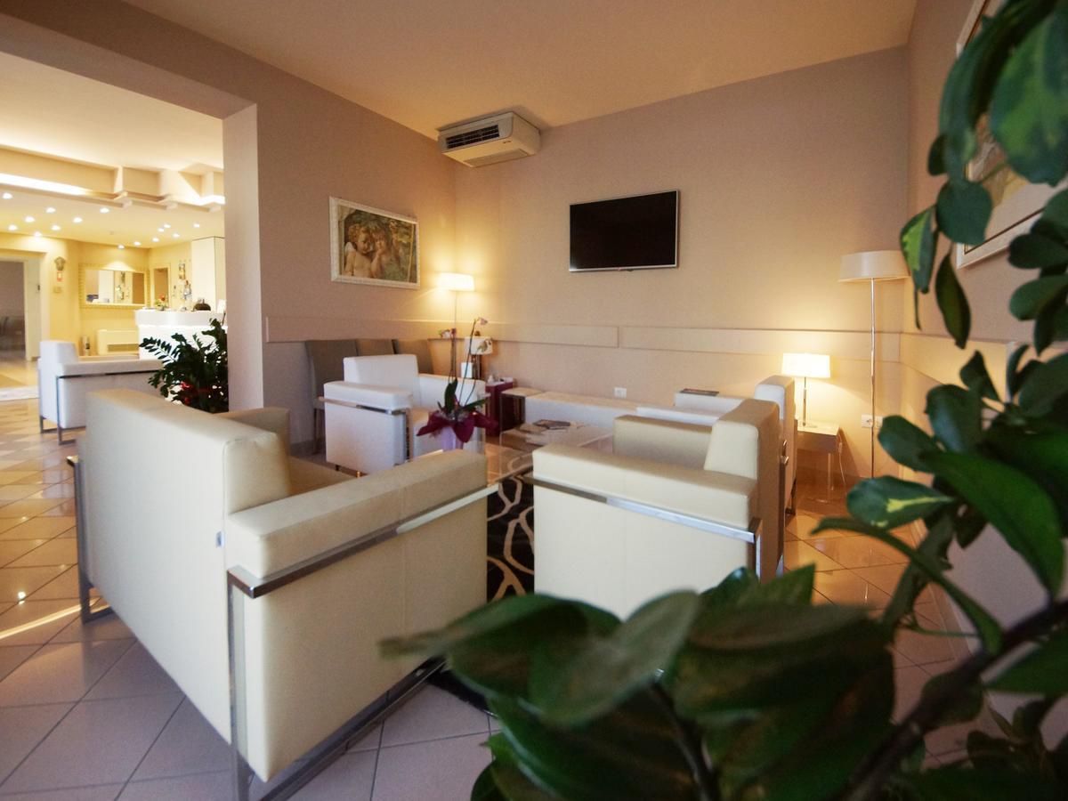 Hotel Dori Peschiera del Garda Ngoại thất bức ảnh