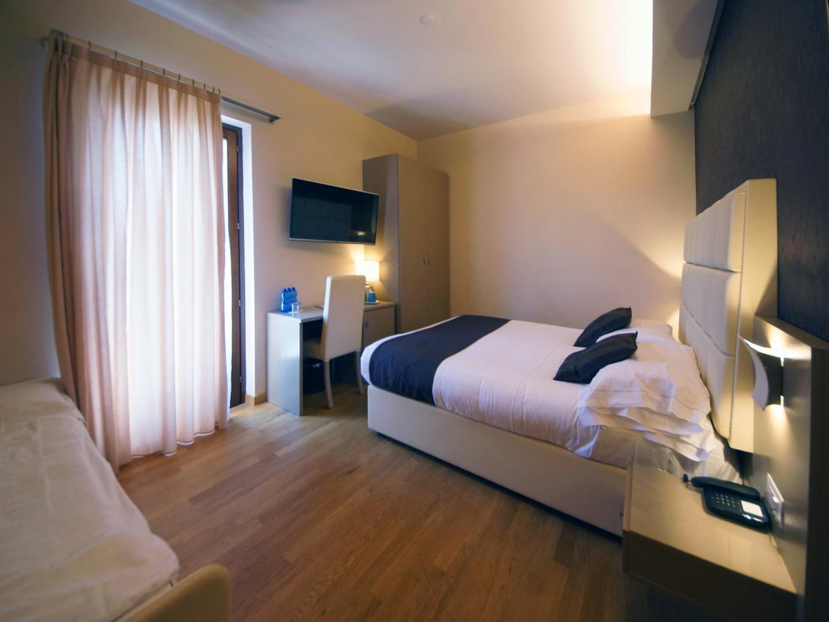 Hotel Dori Peschiera del Garda Ngoại thất bức ảnh